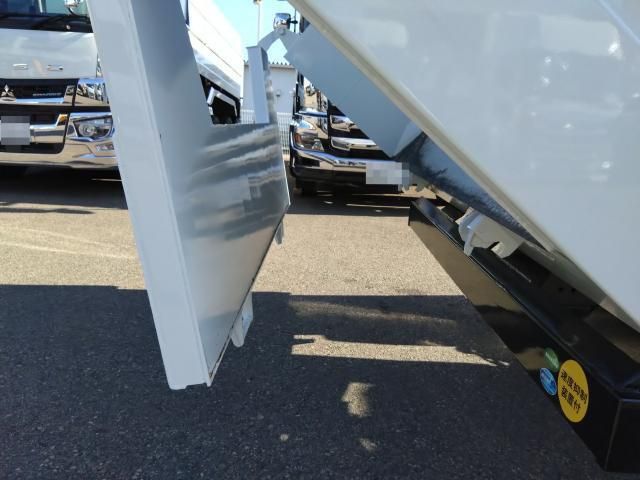 MITSUBISHI FUSOU SUPER GREAT 2024