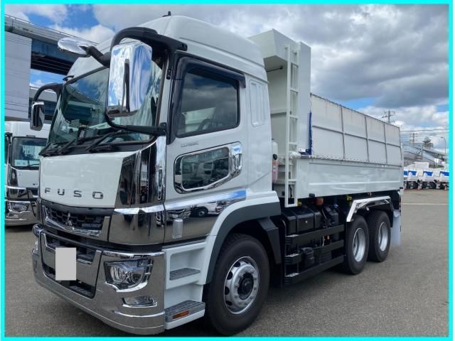 MITSUBISHI FUSOU SUPER GREAT 2024