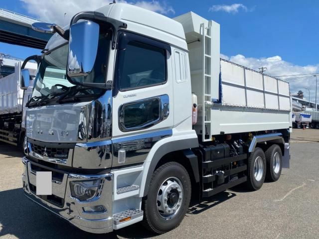 MITSUBISHI FUSOU SUPER GREAT 2024