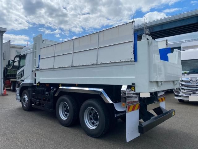 MITSUBISHI FUSOU SUPER GREAT 2024