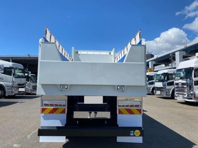 MITSUBISHI FUSOU SUPER GREAT 2024