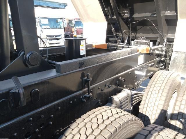 MITSUBISHI FUSOU SUPER GREAT 2024