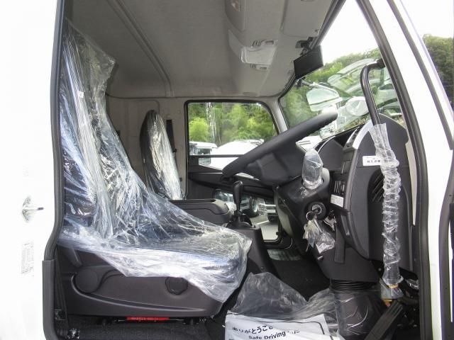 MITSUBISHI FUSOU FIGHTER 2024