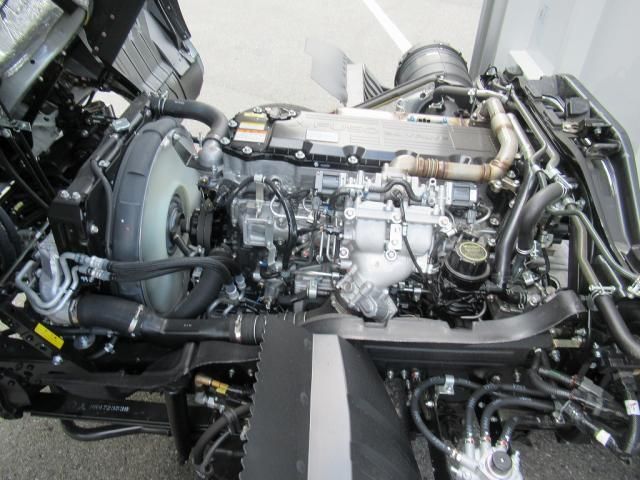 MITSUBISHI FUSOU FIGHTER 2024