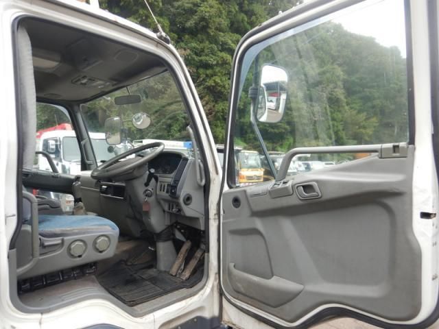 MITSUBISHI FUSOU FIGHTER 2002