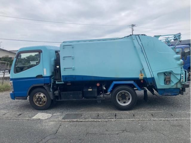 MITSUBISHI CANTER 2011