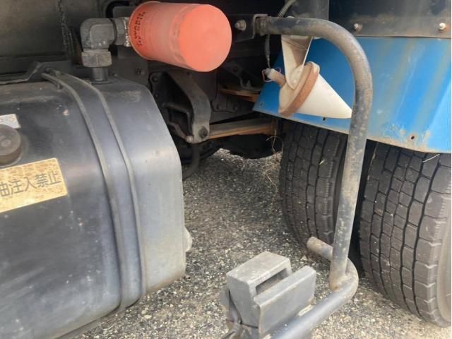 MITSUBISHI CANTER 2011