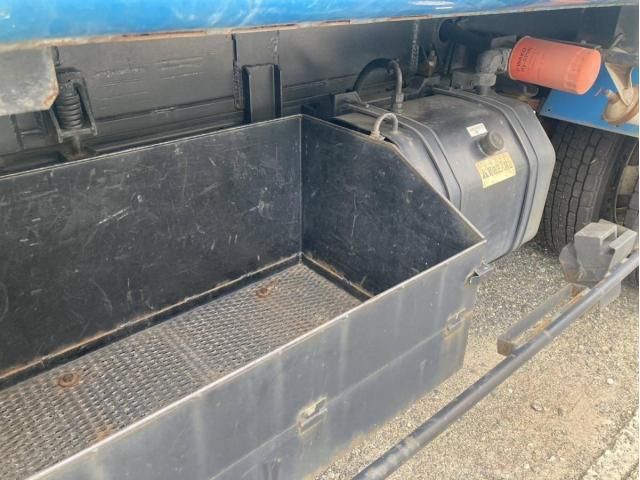 MITSUBISHI CANTER 2011