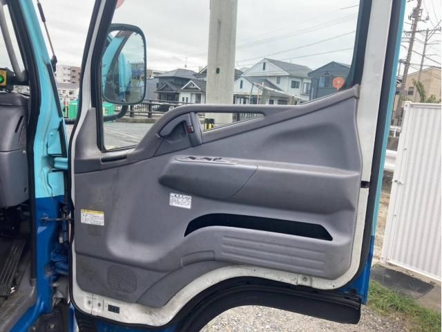 MITSUBISHI CANTER 2011