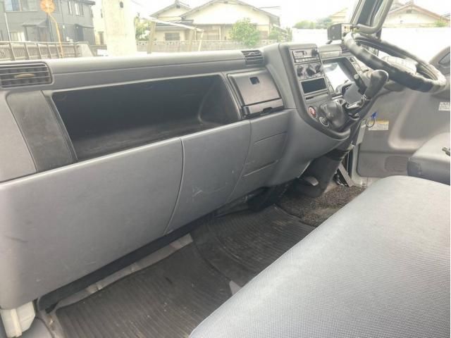 MITSUBISHI CANTER 2011