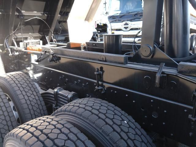 MITSUBISHI FUSOU SUPER GREAT 2023