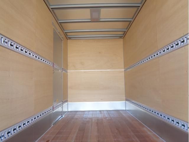 MITSUBISHI CANTER 2024