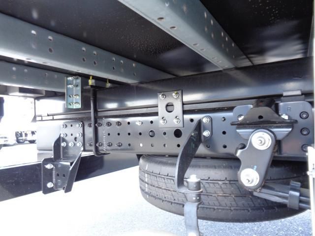 MITSUBISHI CANTER 2024