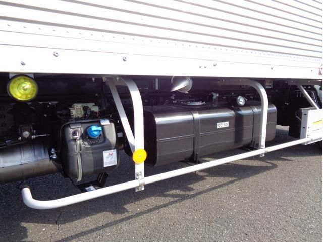 MITSUBISHI CANTER 2024