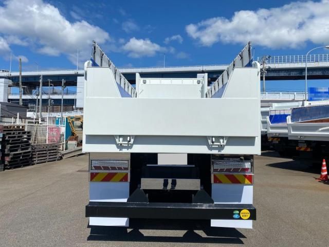 MITSUBISHI FUSOU SUPER GREAT 2023