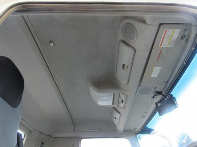 MITSUBISHI FUSOU SUPER GREAT 2013