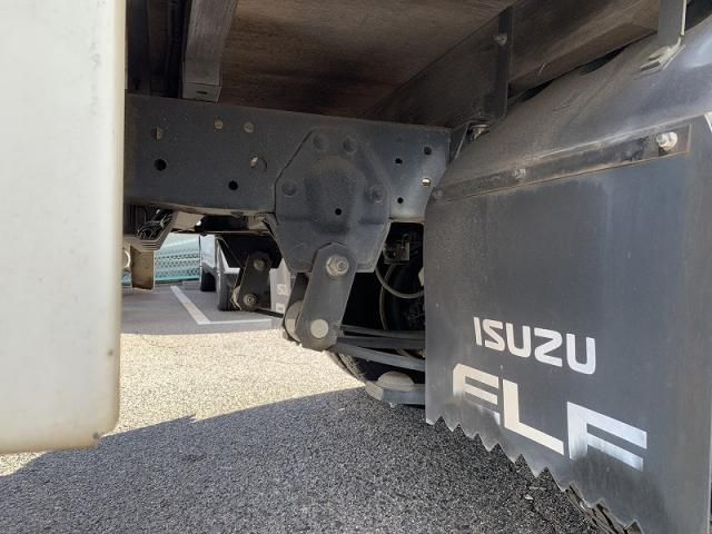 ISUZU ELF 2014