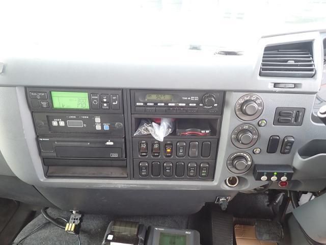 MITSUBISHI FUSOU FIGHTER 2014