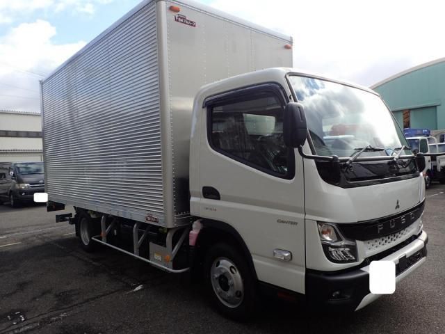 MITSUBISHI CANTER 2024