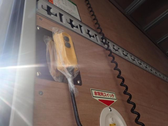 MITSUBISHI CANTER 2024