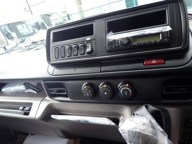 MITSUBISHI CANTER 2024