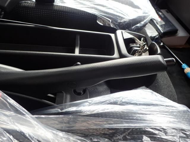 MITSUBISHI CANTER 2024