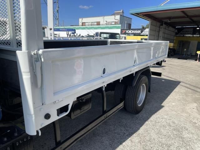 MITSUBISHI CANTER 2006