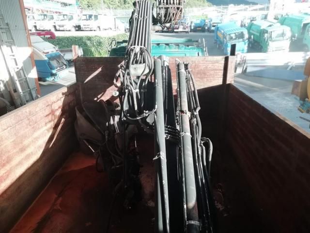 MITSUBISHI FUSOU FIGHTER 2001