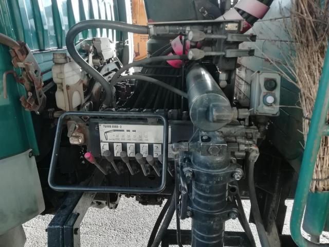 MITSUBISHI FUSOU FIGHTER 2001