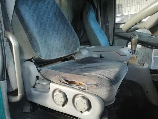 MITSUBISHI FUSOU FIGHTER 2001