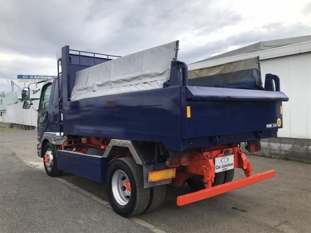 MITSUBISHI FUSOU FIGHTER 2010