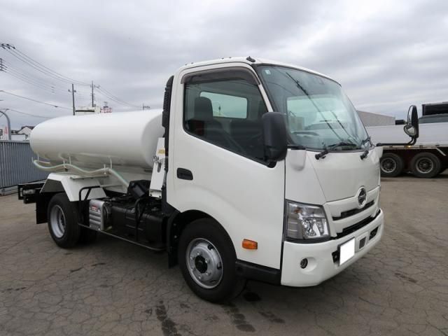 HINO DUTRO 2022