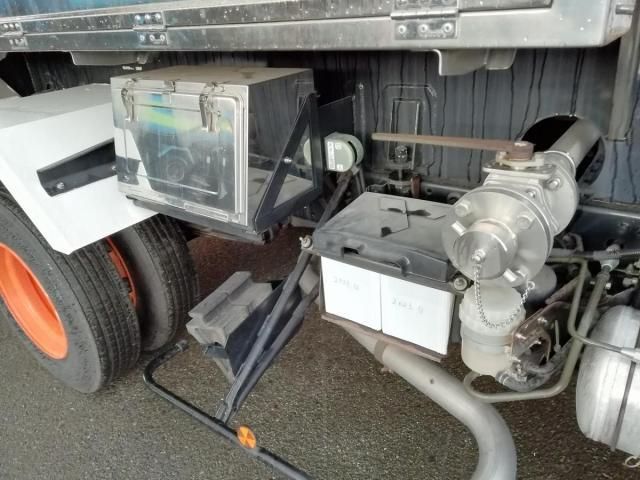 MITSUBISHI CANTER 2006