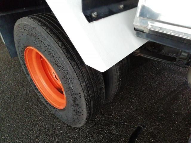 MITSUBISHI CANTER 2006