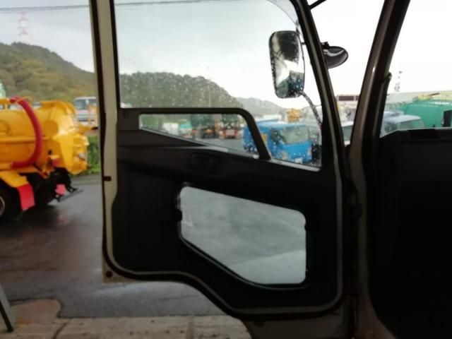 MITSUBISHI CANTER 2006