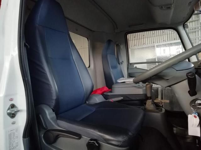 MITSUBISHI CANTER 2006