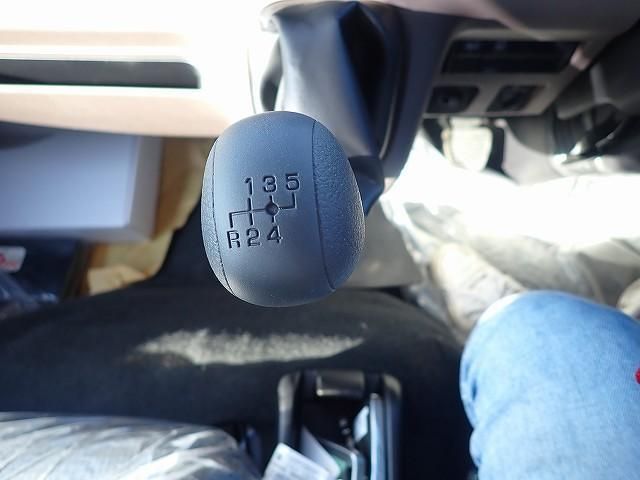 MITSUBISHI CANTER 2025