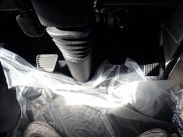 MITSUBISHI CANTER 2025