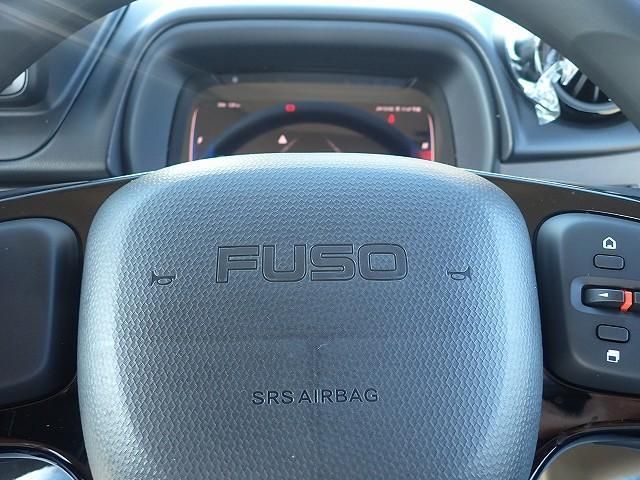 MITSUBISHI CANTER 2025