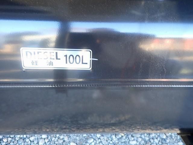 MITSUBISHI CANTER 2025