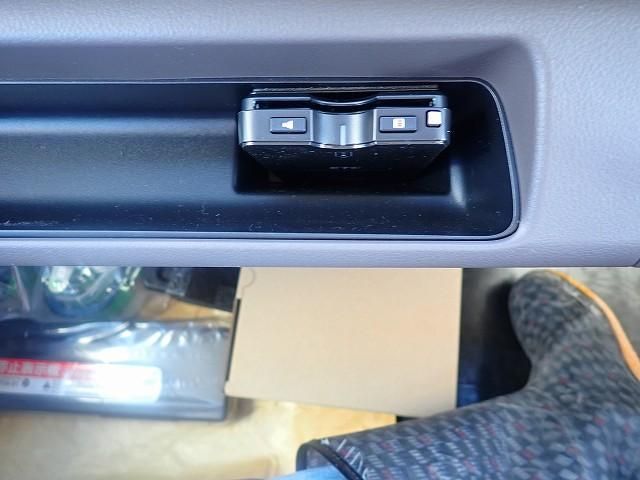 MITSUBISHI CANTER 2025