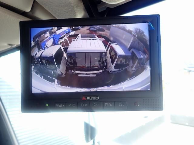 MITSUBISHI CANTER 2025