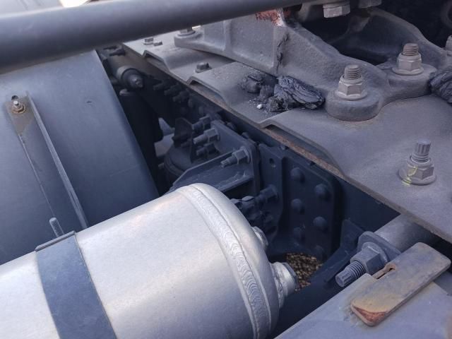 NISSAN DIESEL Quon 2018