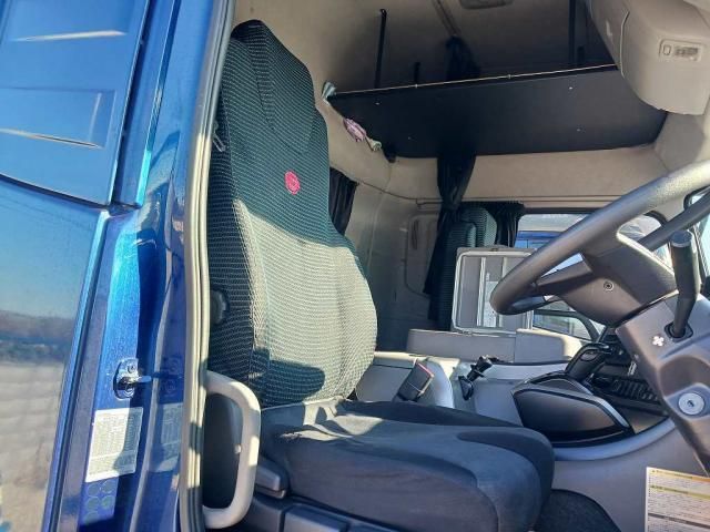 NISSAN DIESEL Quon 2018