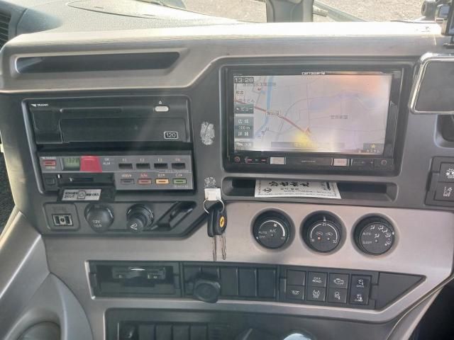 NISSAN DIESEL Quon 2018