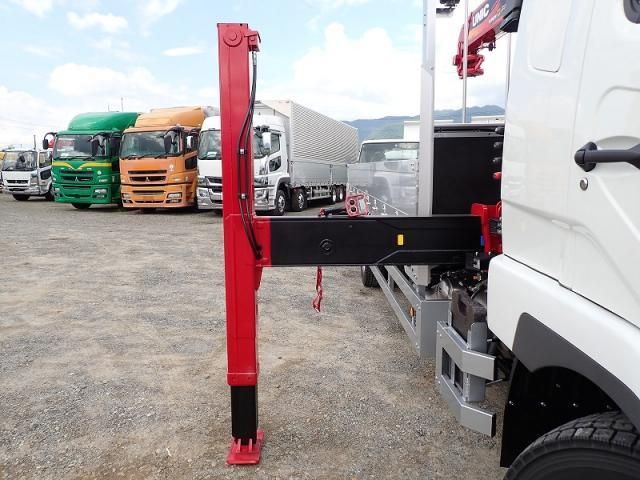 MITSUBISHI FUSOU FIGHTER 2024