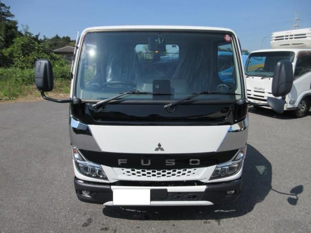 MITSUBISHI CANTER 2024