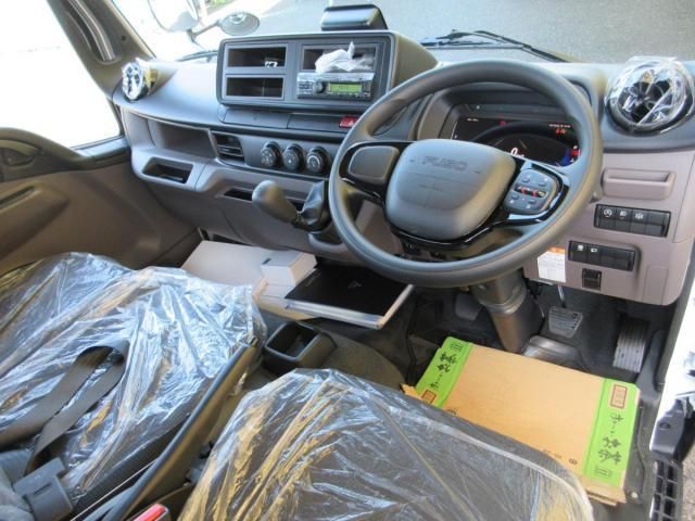 MITSUBISHI CANTER 2024