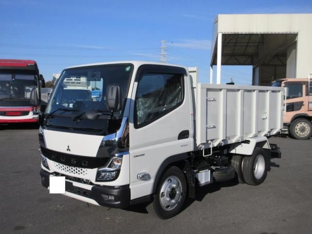 MITSUBISHI CANTER 2024