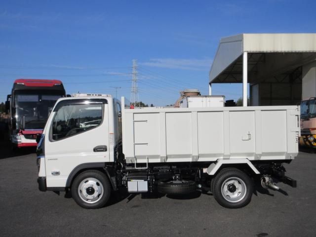 MITSUBISHI CANTER 2024
